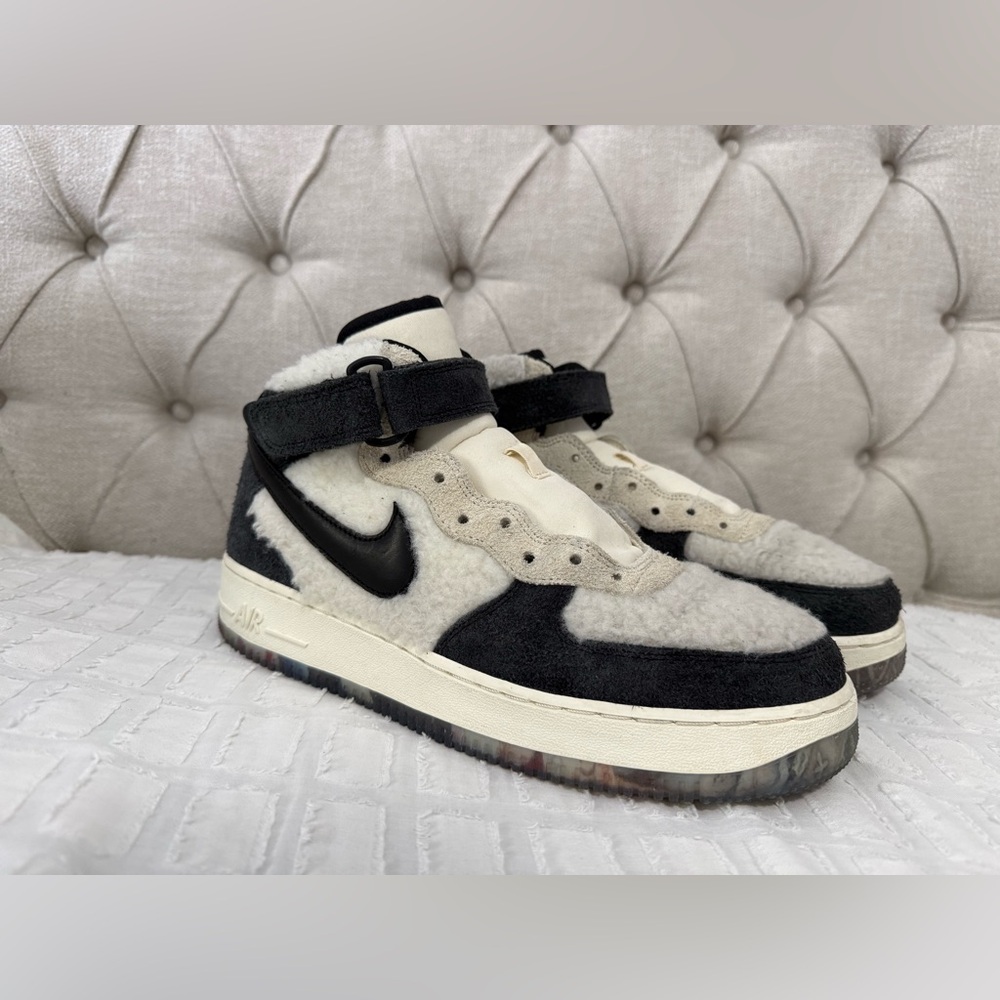 Nike Air Force 1 Mid Premium Culture Day Panda shoes Men 9 suede/wool.